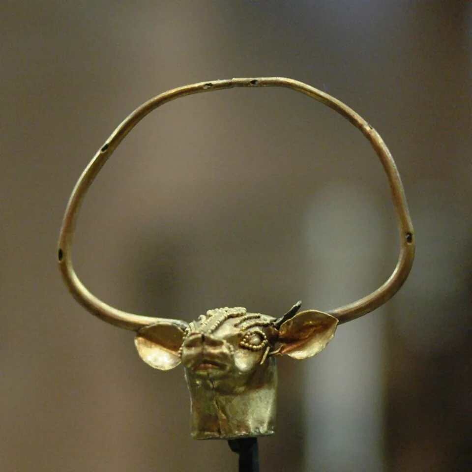 A gold bull from Amyklai. Photograph or reproduction of an ancient artifact.
